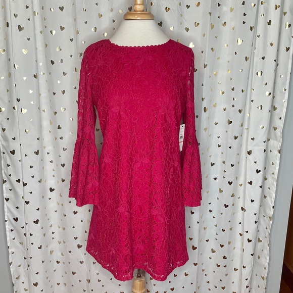 LACE SHIFT DRESS - Picture 2 of 15